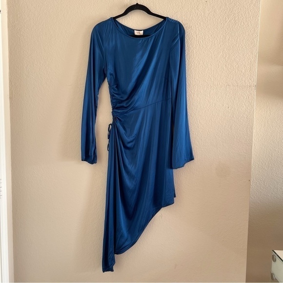 Camila Coelho Midi Dress M Luna Blue Satin Cutout Long Sleeve Navy Ruch Revolve - Picture 4 of 12